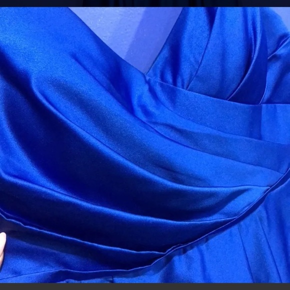 Royal blue formal dress - Picture 3 of 7